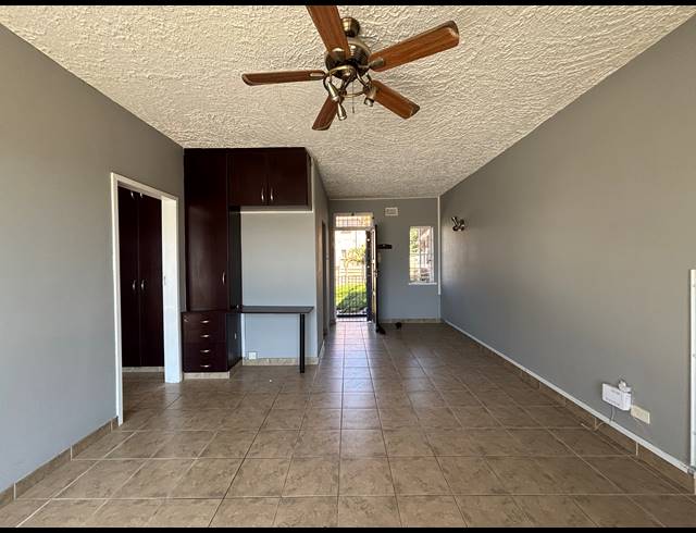 1 BEDROOM APARTMENT TO LET IN MORNINGSIDE